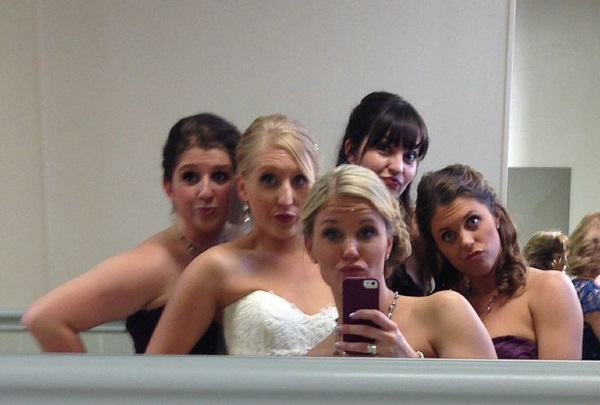 Wedding selfie mirror pic