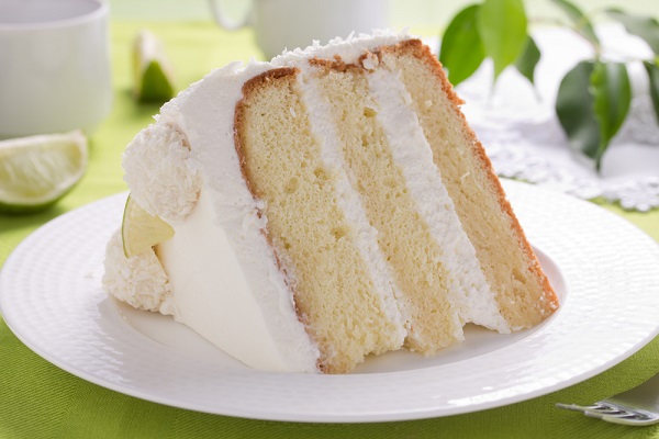 8 Most Popular Wedding Cake Flavors 2022