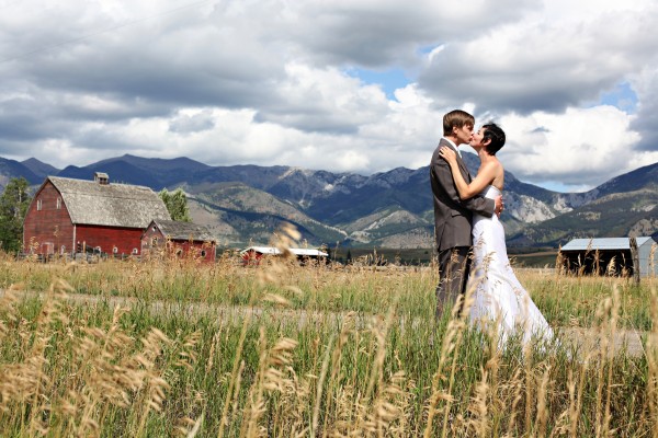 Top wedding photographer Denver Gathering Light