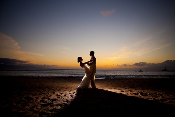 Hawaii wedding photographer Dmitri and Sandra