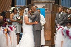 first kiss bride groom wedding