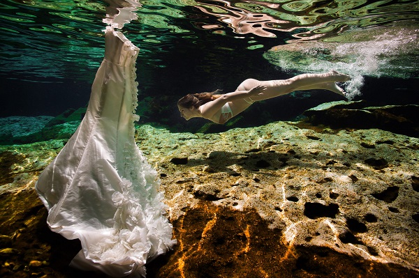 top Cancun wedding photographer Samuel Luna