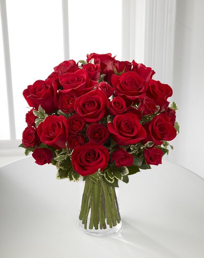 red roses wedding anniversary