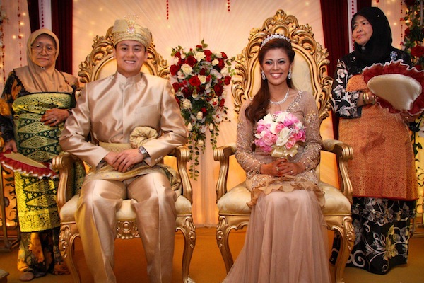 Malaysan Wedding Traditions