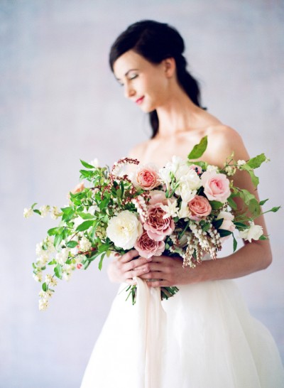 bridal-cascade-bouquet